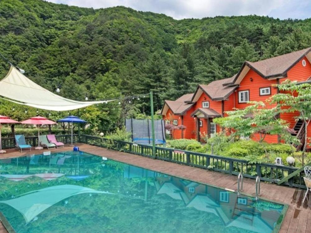 Eoullim Pension Starlight Yard Pyeongchang